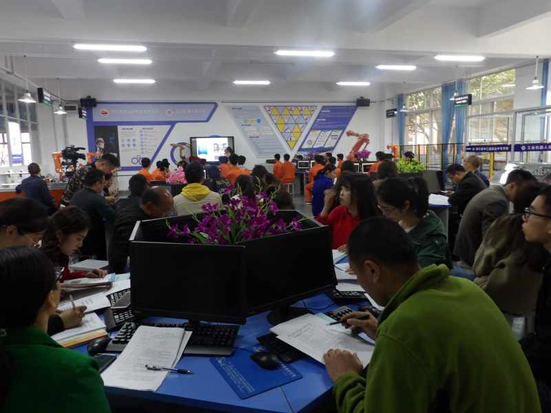 1555468445440877.jpg 中江職中:立足教師教學(xué)能力 促進(jìn)教師專業(yè)成長(zhǎng).JPG