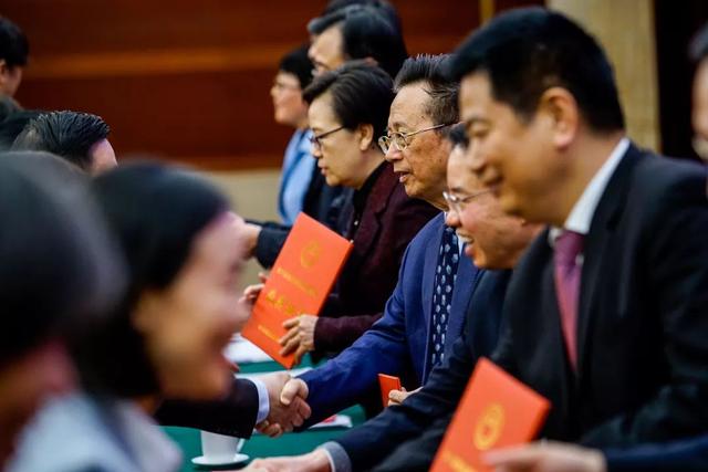 黃炎培職業(yè)教育獎(jiǎng)揭曉，向獲獎(jiǎng)?wù)咦ＹR！